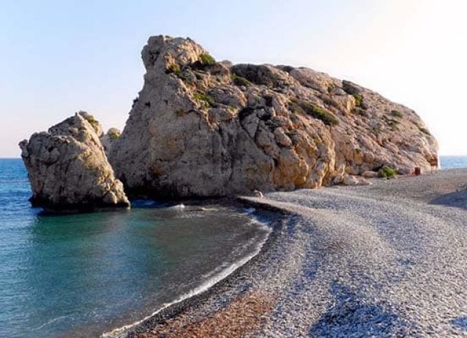 Beach Petra tou Romiou