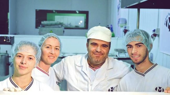 Οικογένεια Μπέκα : η εξειδίκευση στο βουβαλίσιο γάλα έφερε την επιτυχία
