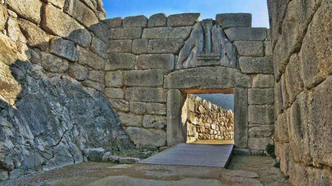 The Mycenaean pendulum saw and the development of the stone-working technology in Ancient Greece