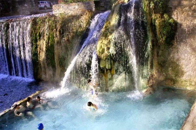 Pozar thermal baths