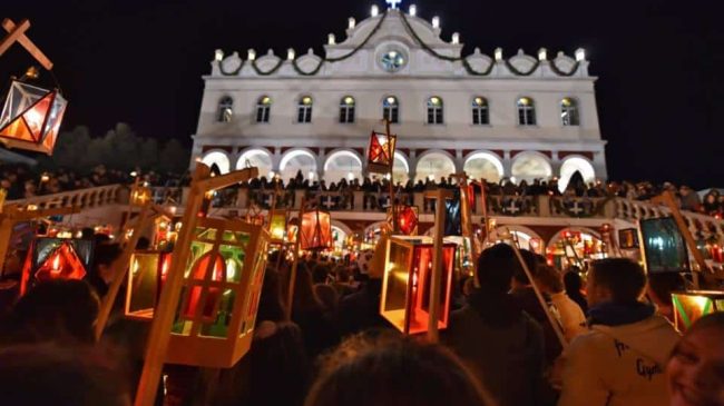 Τα «Φαναράκια» φώτισαν άλλη μια φορά την Τήνο