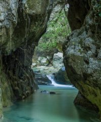 Οι καταρράκτες του Δημοσάρι στο Νυδρί